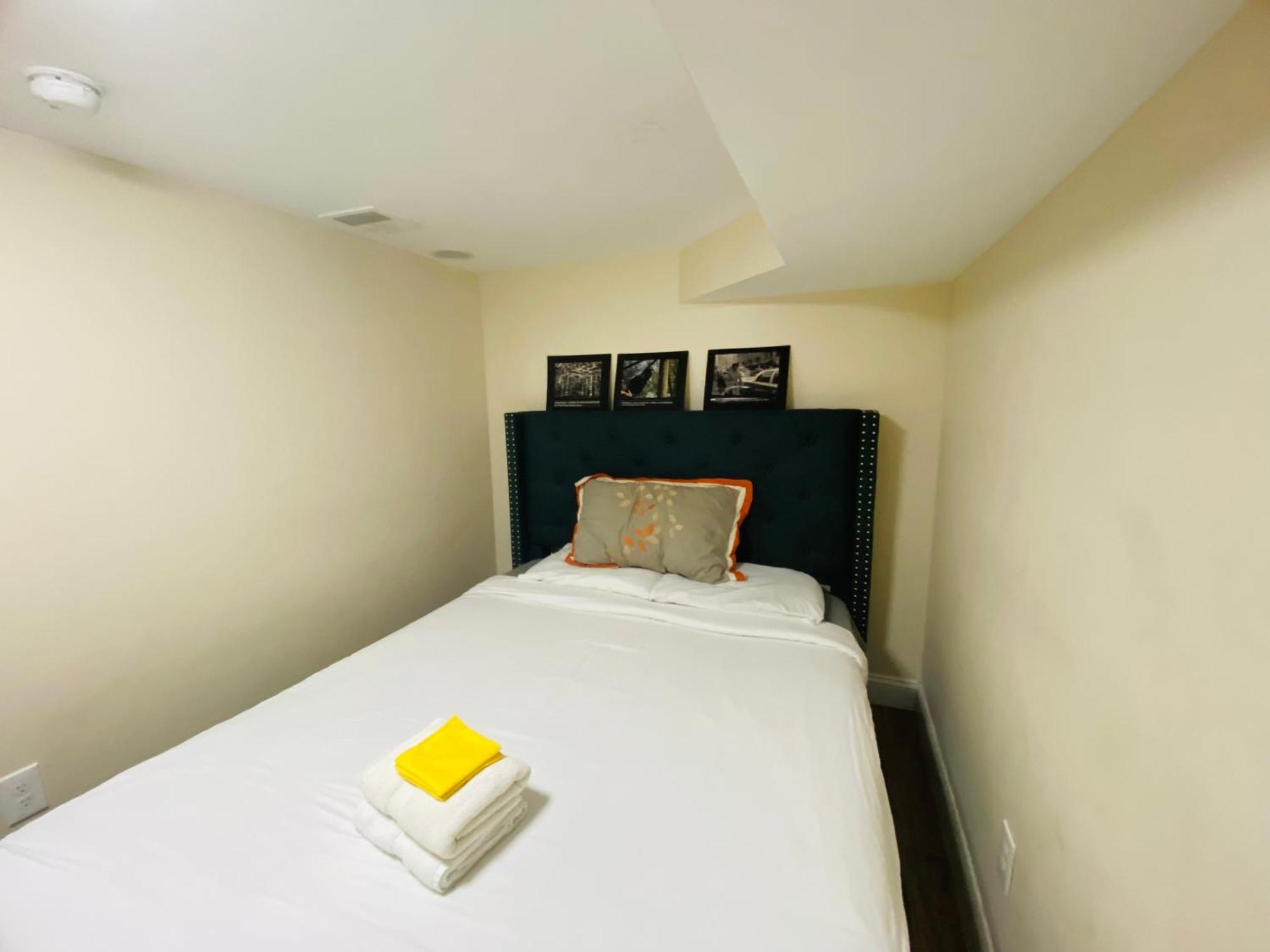Newly Renovated Guest Rooms Near Transportation Филадельфия Номер фото