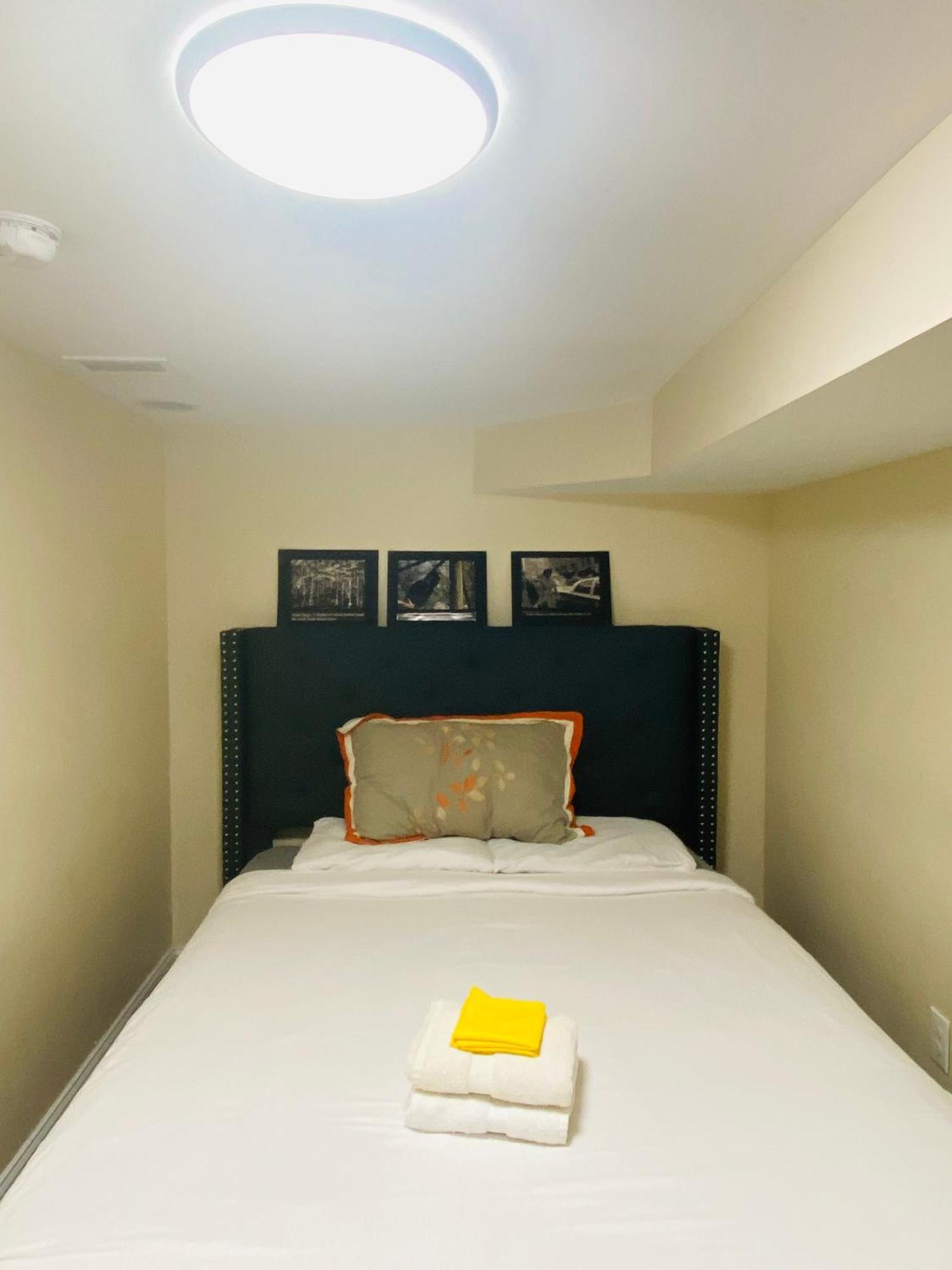 Newly Renovated Guest Rooms Near Transportation Филадельфия Номер фото